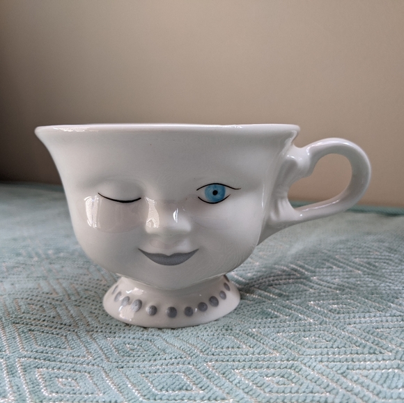 Baileys' Irish Cream Other - Baileys' Irish Cream Winking Mug- Helen Hunt